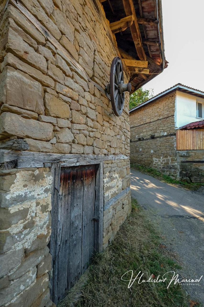Bachvarovi Villas Trjavna Buitenkant foto